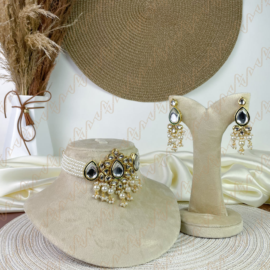 Majestic Bloom Kundan Choker Set