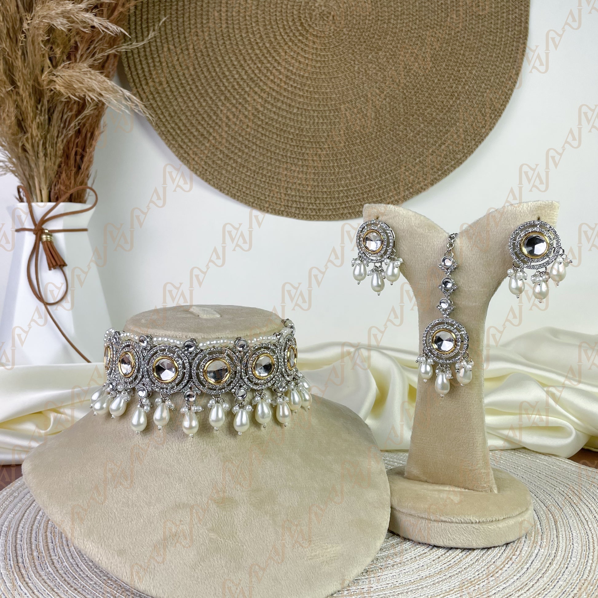 Regal Drops Kundan Choker Set