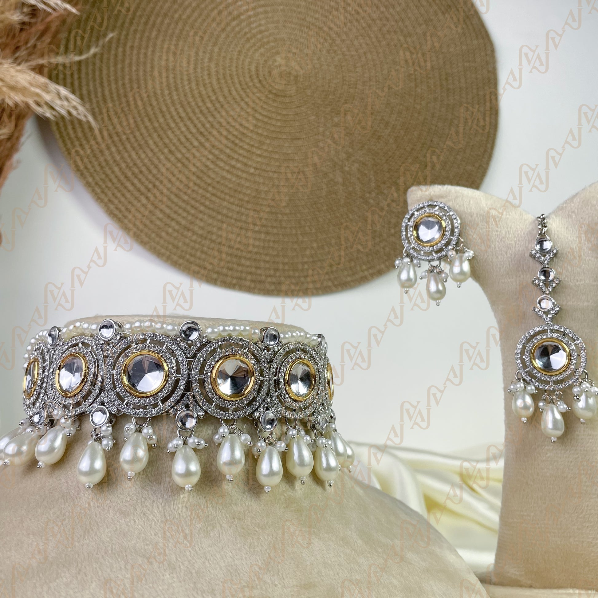 Regal Drops Kundan Choker Set