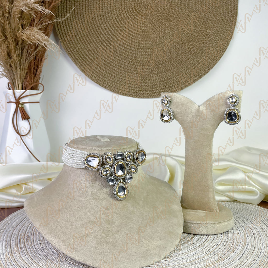 Noor Cluster Kundan Choker Set