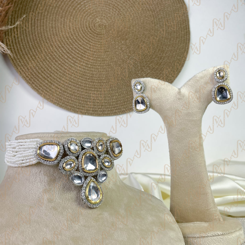 Noor Cluster Kundan Choker Set
