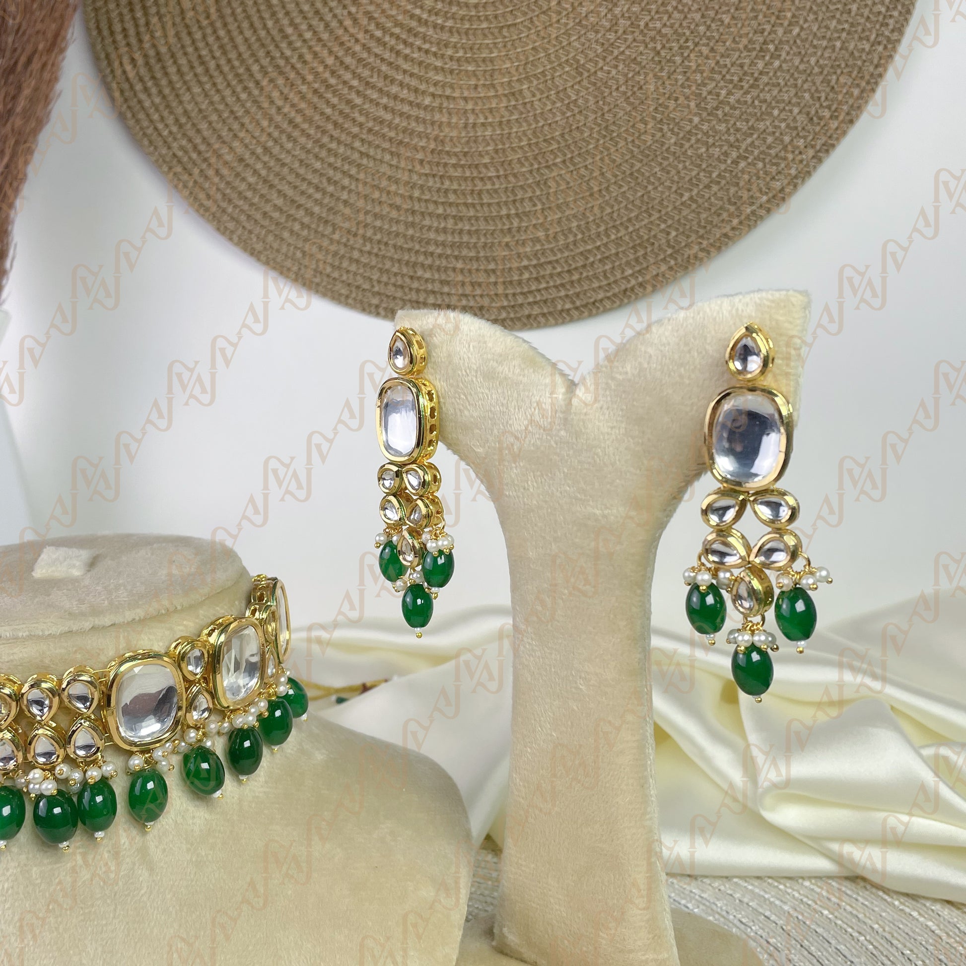 Shimmer Pearl Kundan Choker Set