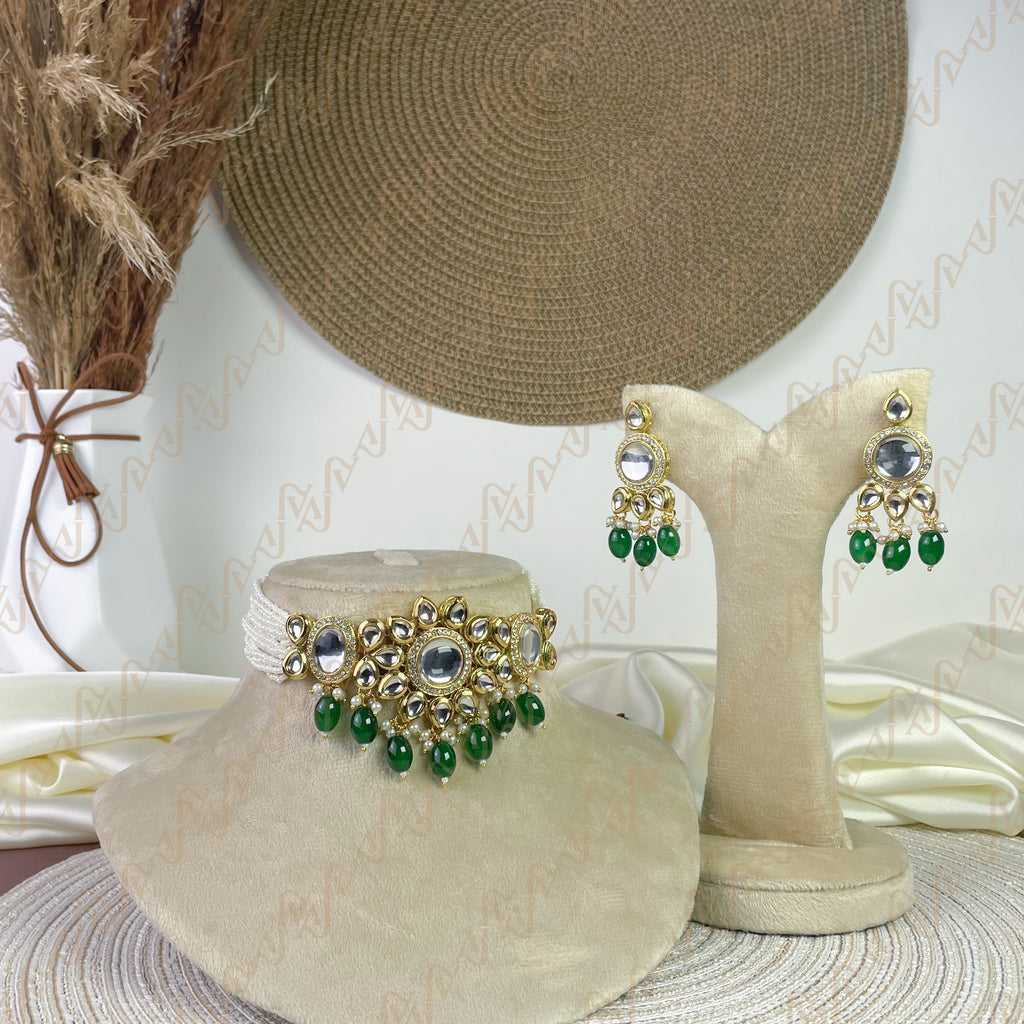 Regal Beauty Kundan Choker Set
