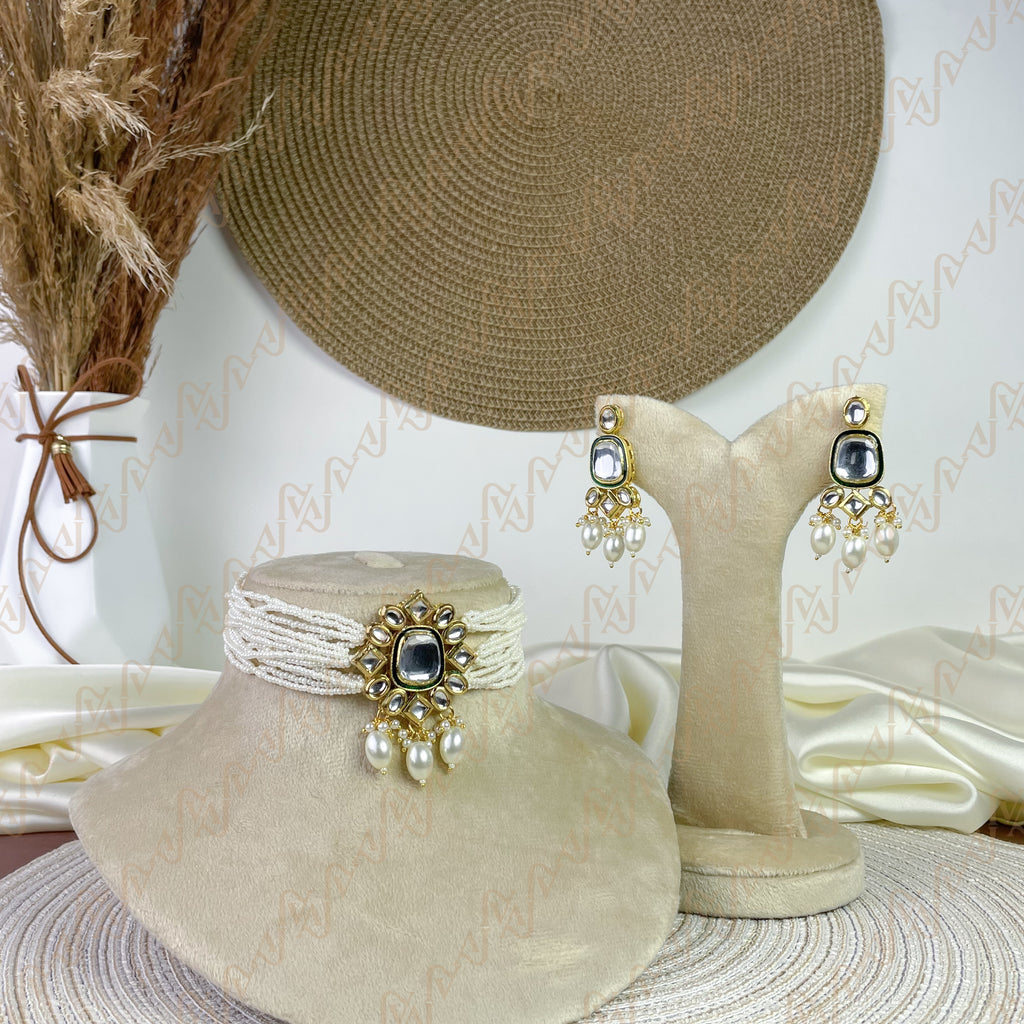 Grace Bloom Kundan Choker Set