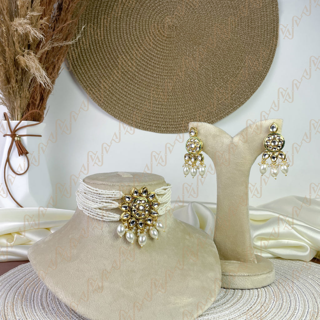 Golden Bloom Kundan Choker Set