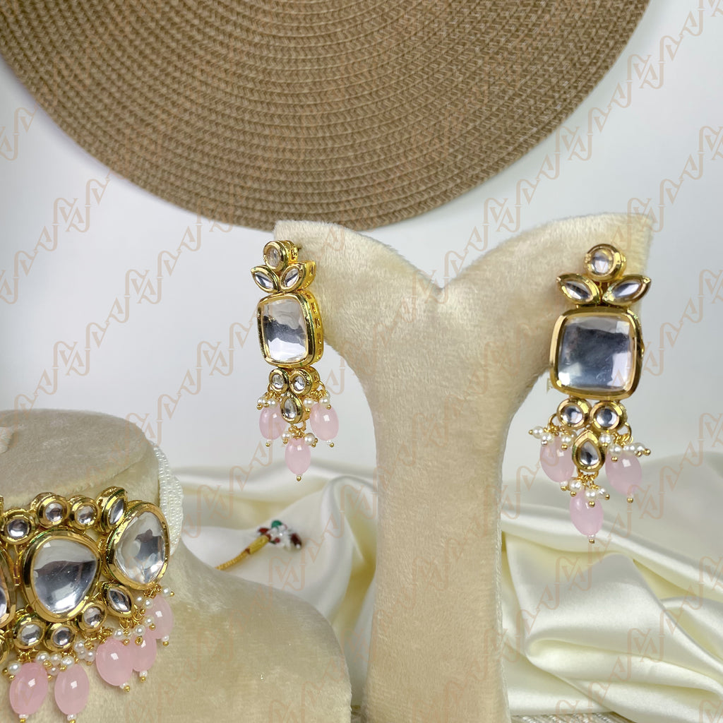 Majestic Glow Kundan Choker Set