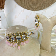 Majestic Glow Kundan Choker Set