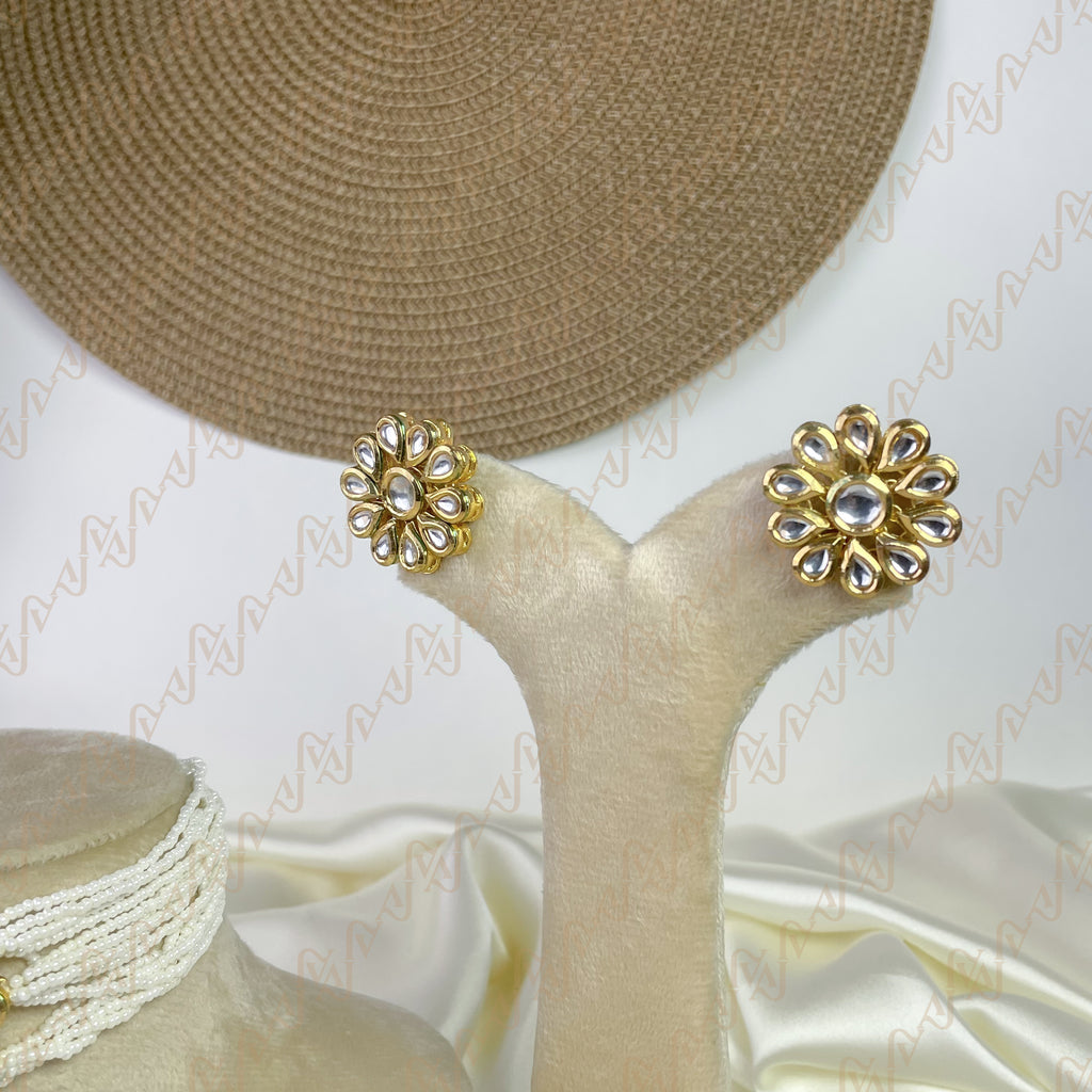 Floral Pearl Kundan Choker Set