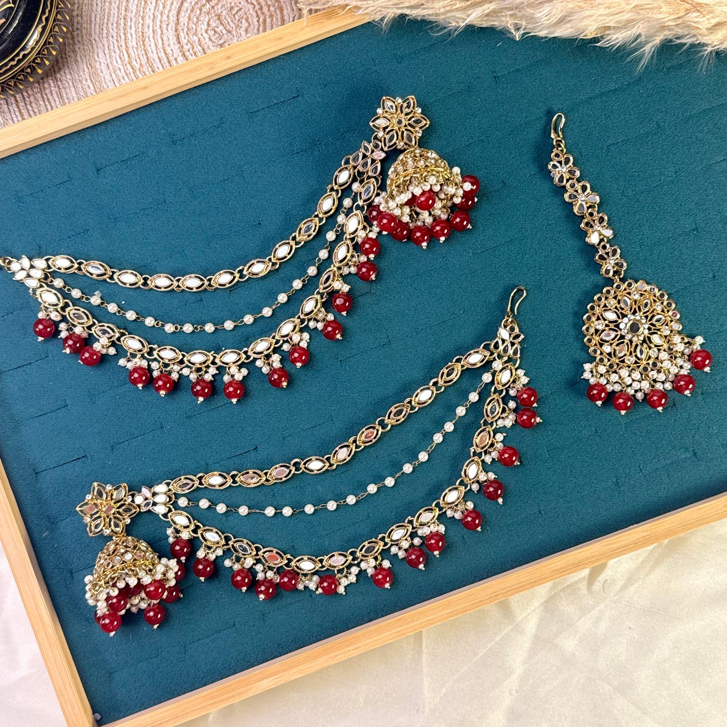 Circular mirror pearl Tikka Sahara Kundan Earrings