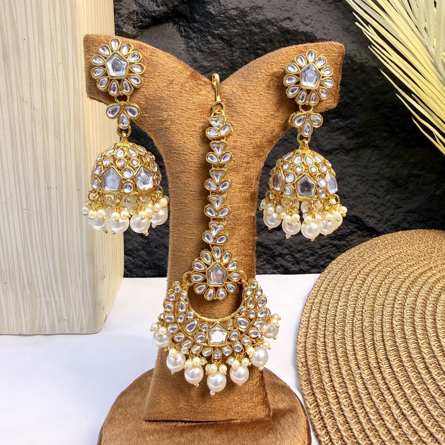 IVORY HALO KUNDAN