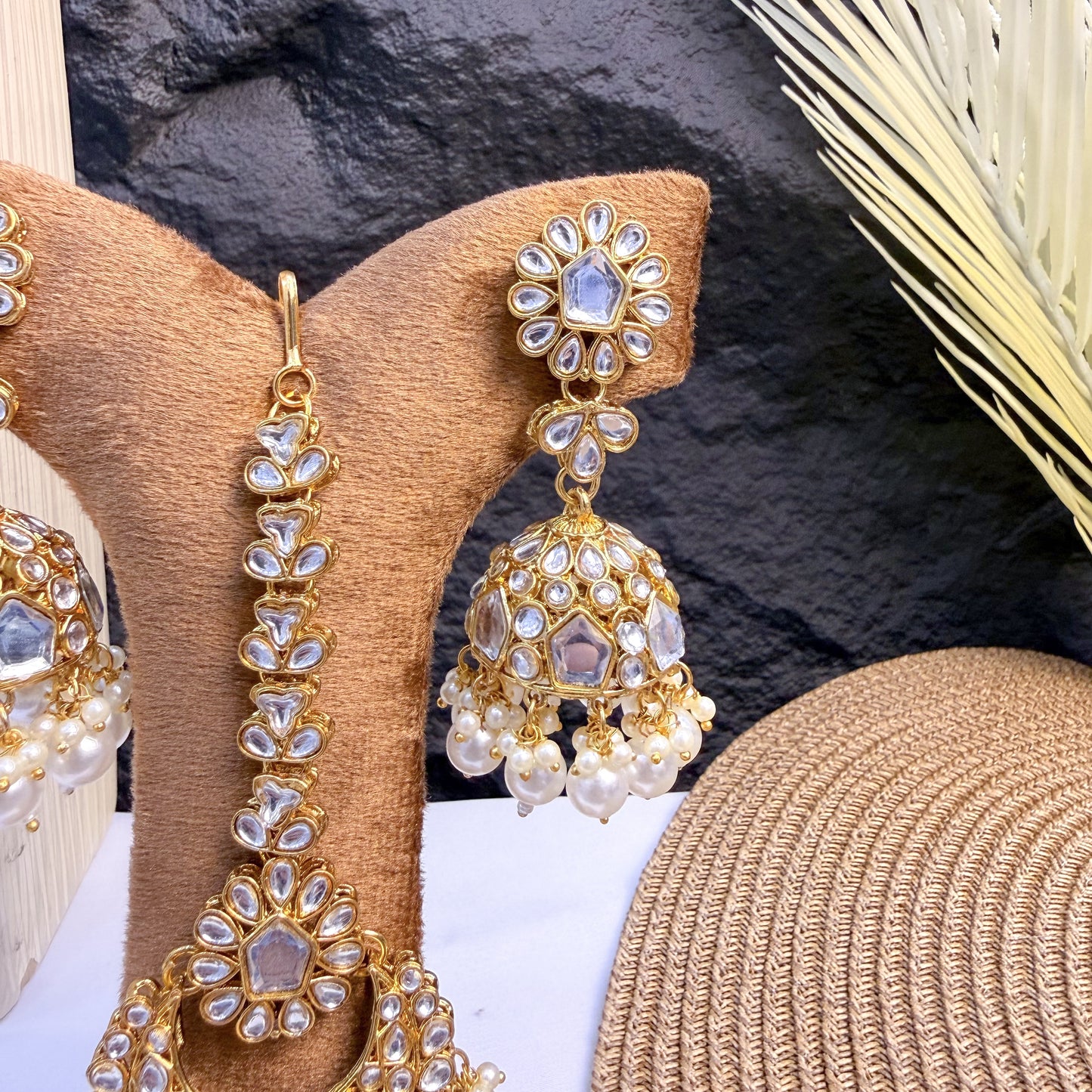 IVORY HALO KUNDAN