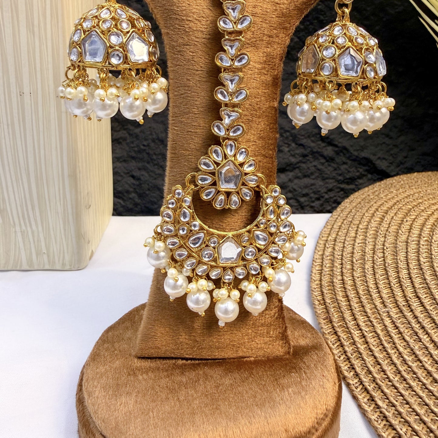 IVORY HALO KUNDAN