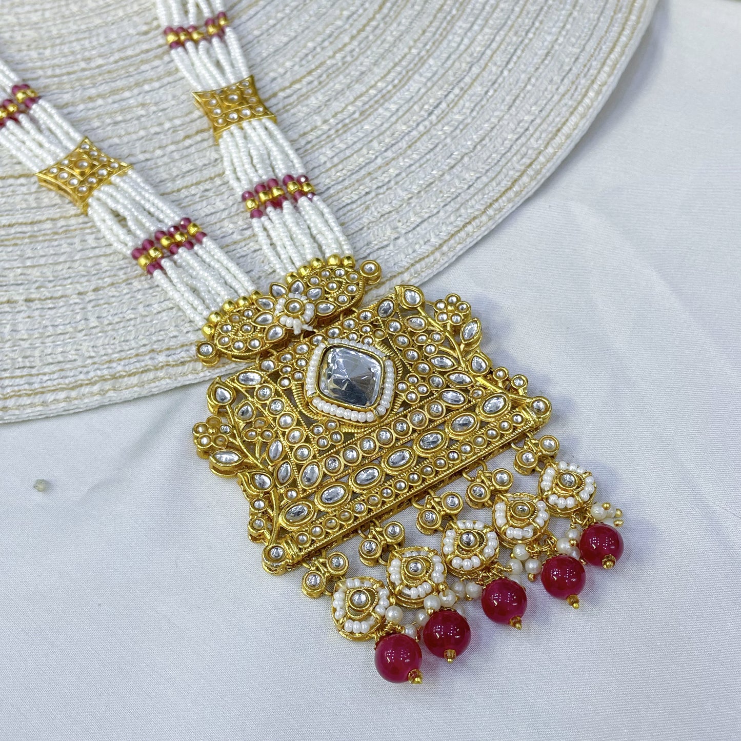 CRIMSON MAJESTY SQUARE MALA