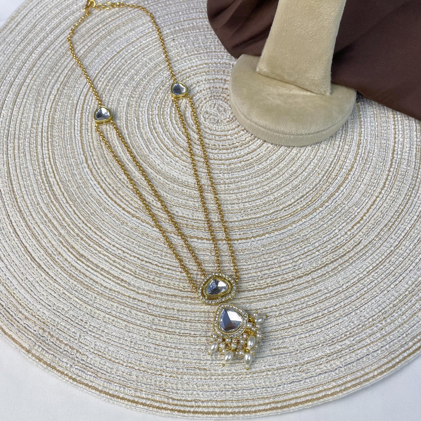 MINIMALIST MOON GLOW KUNDAN MALA