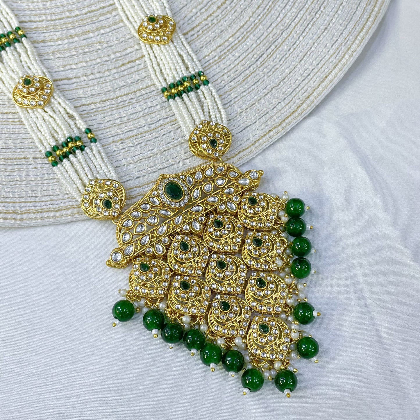 EMERALD GLORY FILIGREE MALA
