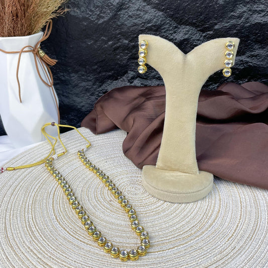 REGAL HALO KUNDAN STRING MALA