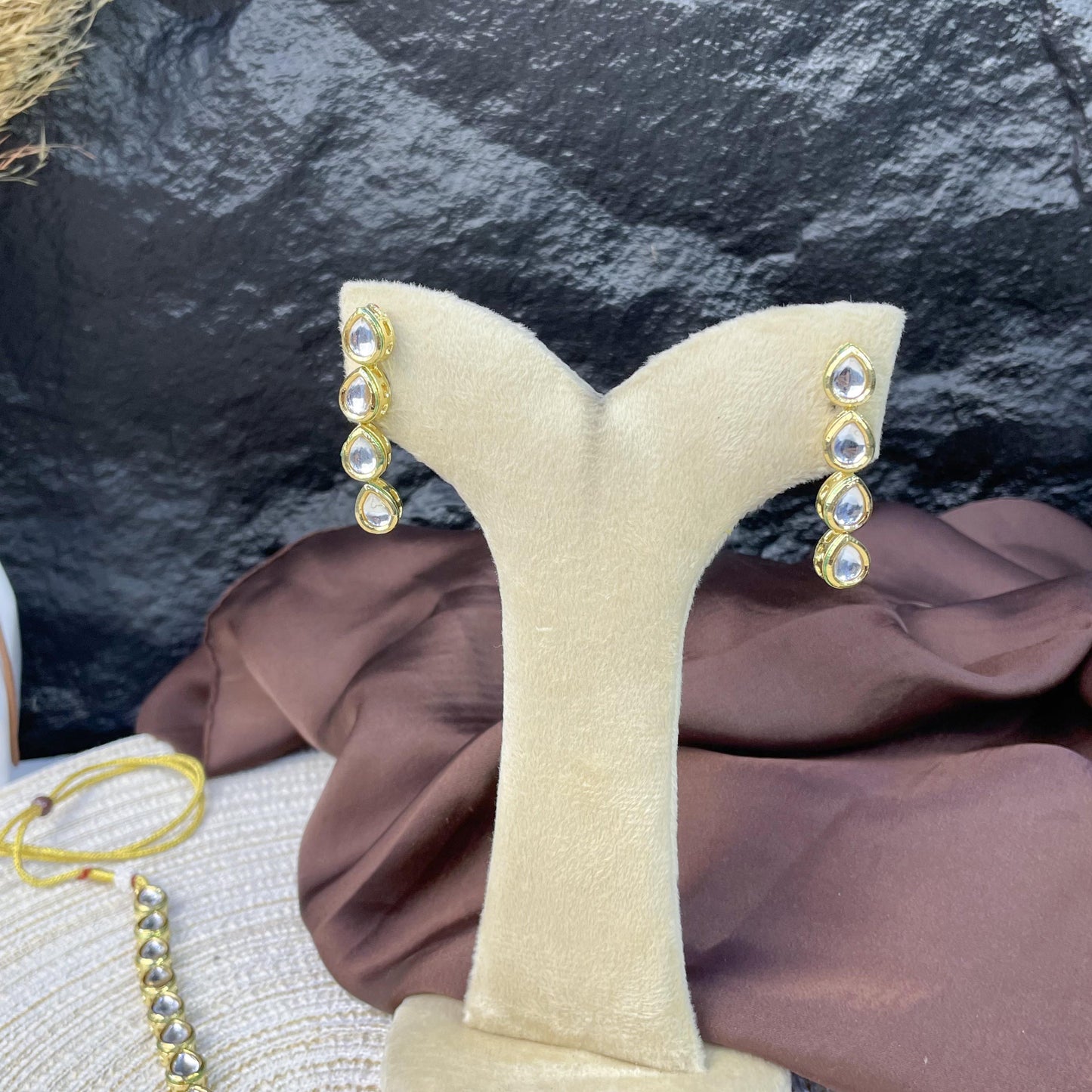 ETERNAL MARQUISE HALO MALA