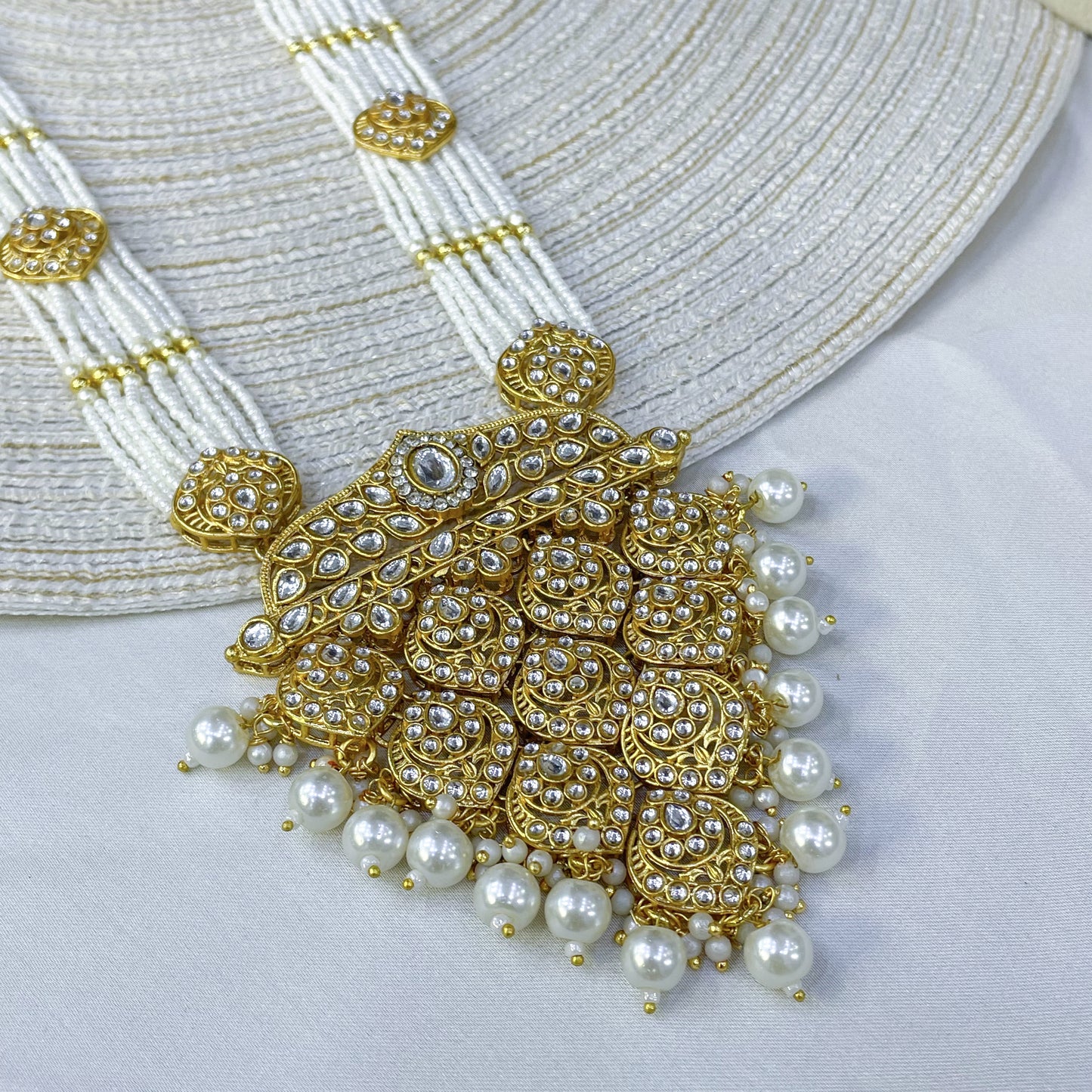 LUMINOUS PEARL ELEGANCE MALA