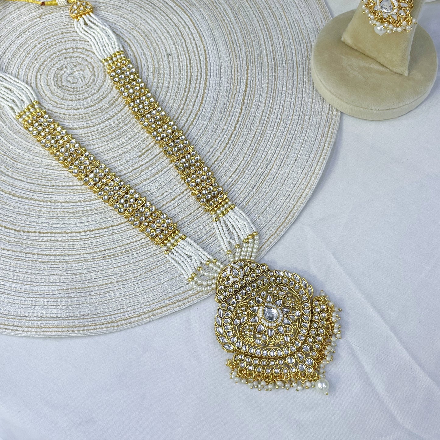 AURORA WHITE KUNDAN MALA
