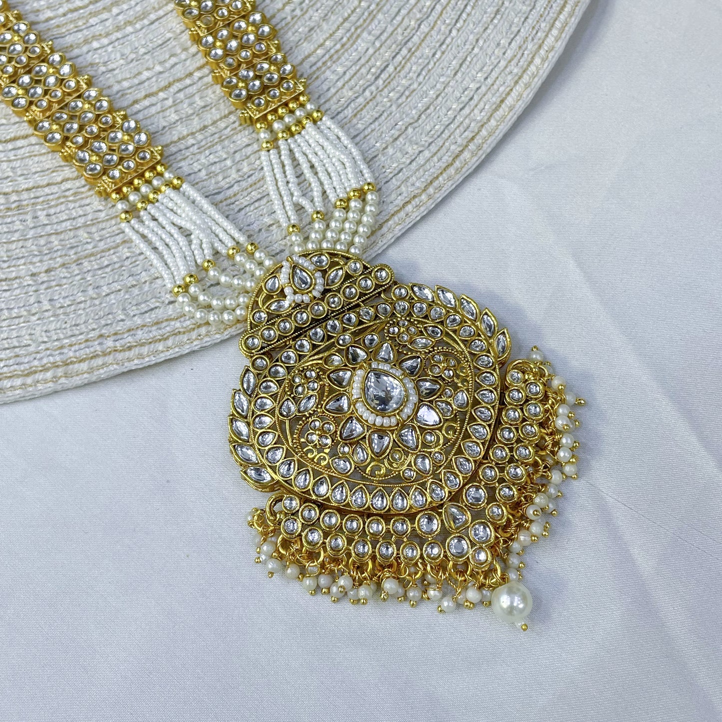 AURORA WHITE KUNDAN MALA