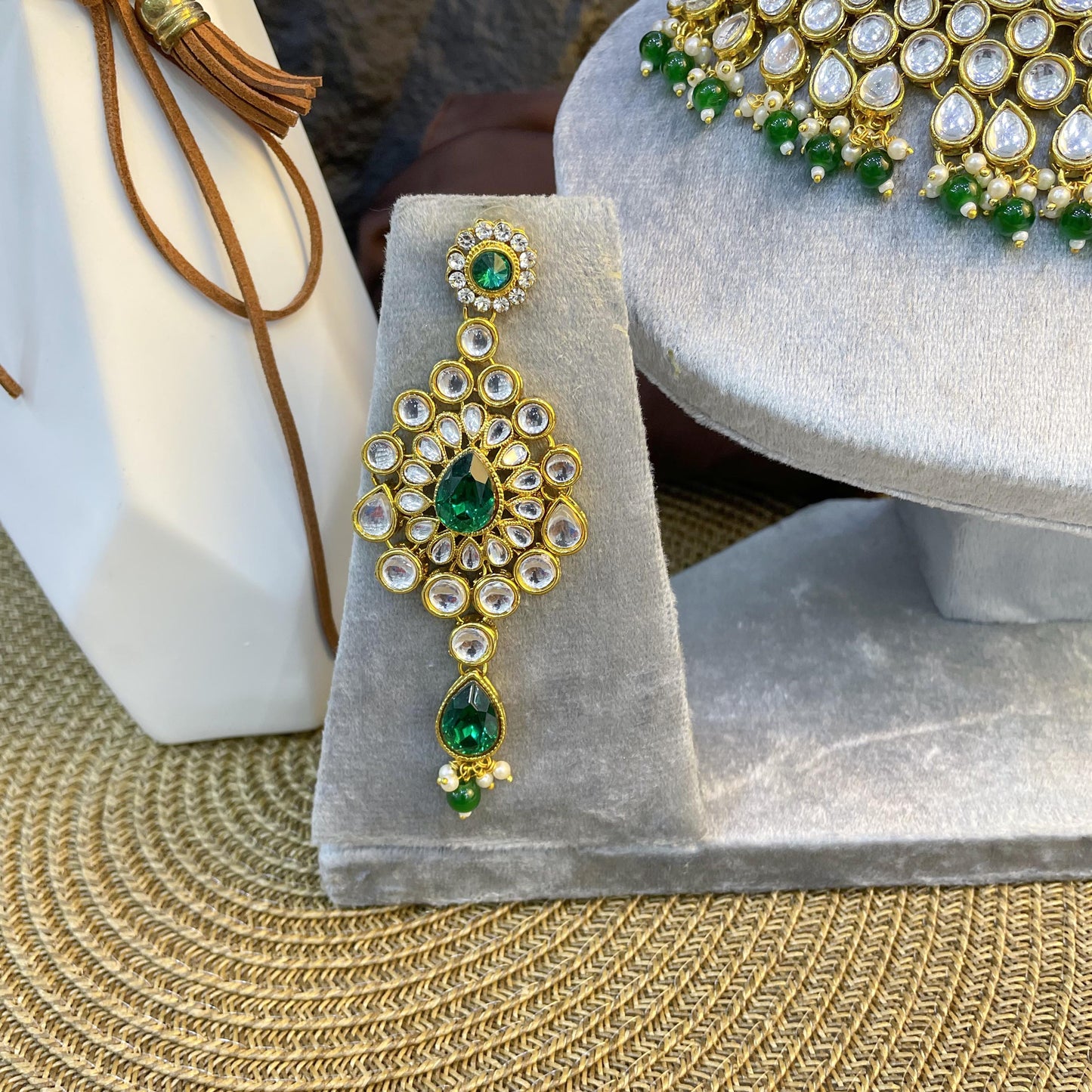 ROYAL LATTICE TEARDROP KUNDAN NECKLACES
