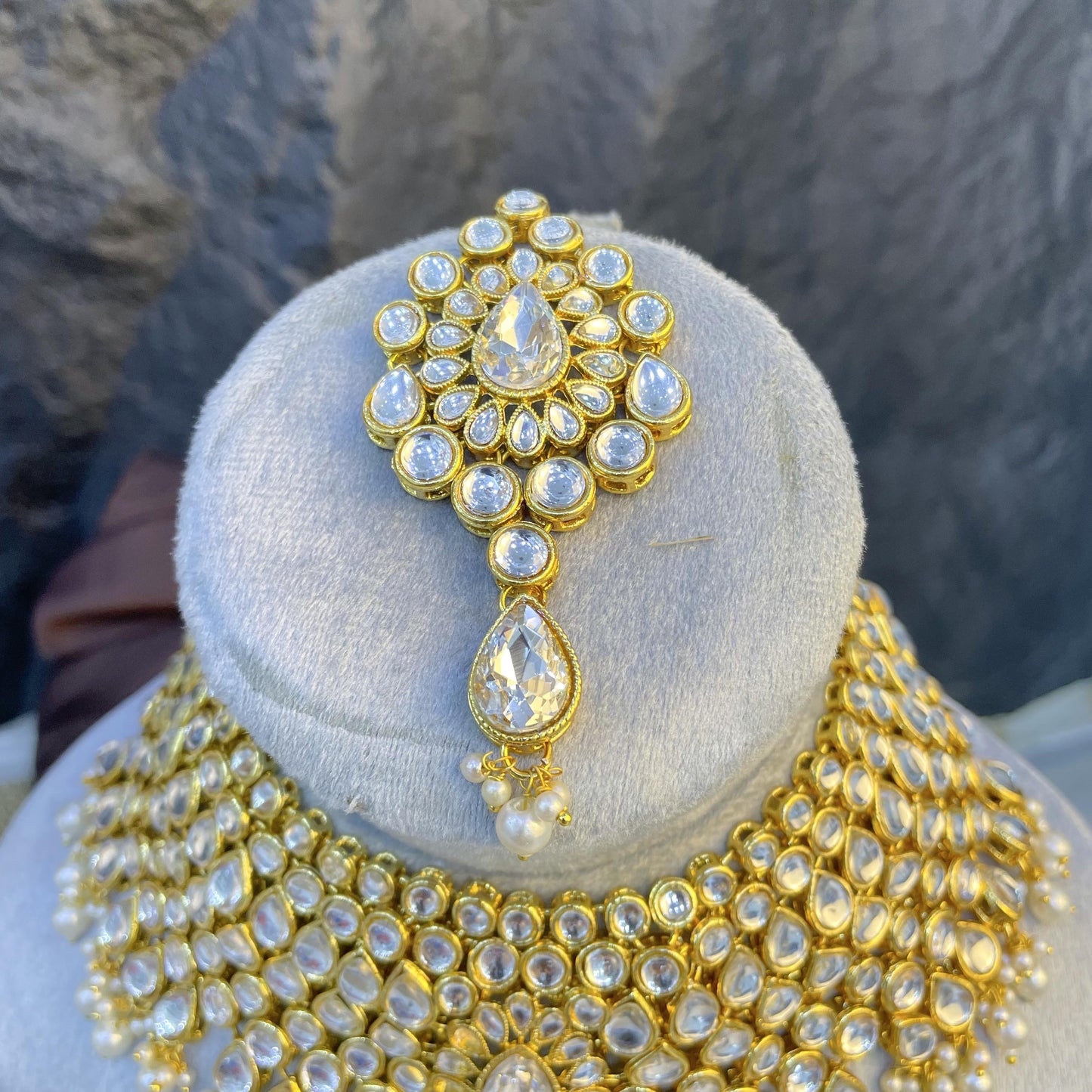 ROYAL LATTICE TEARDROP KUNDAN NECKLACES