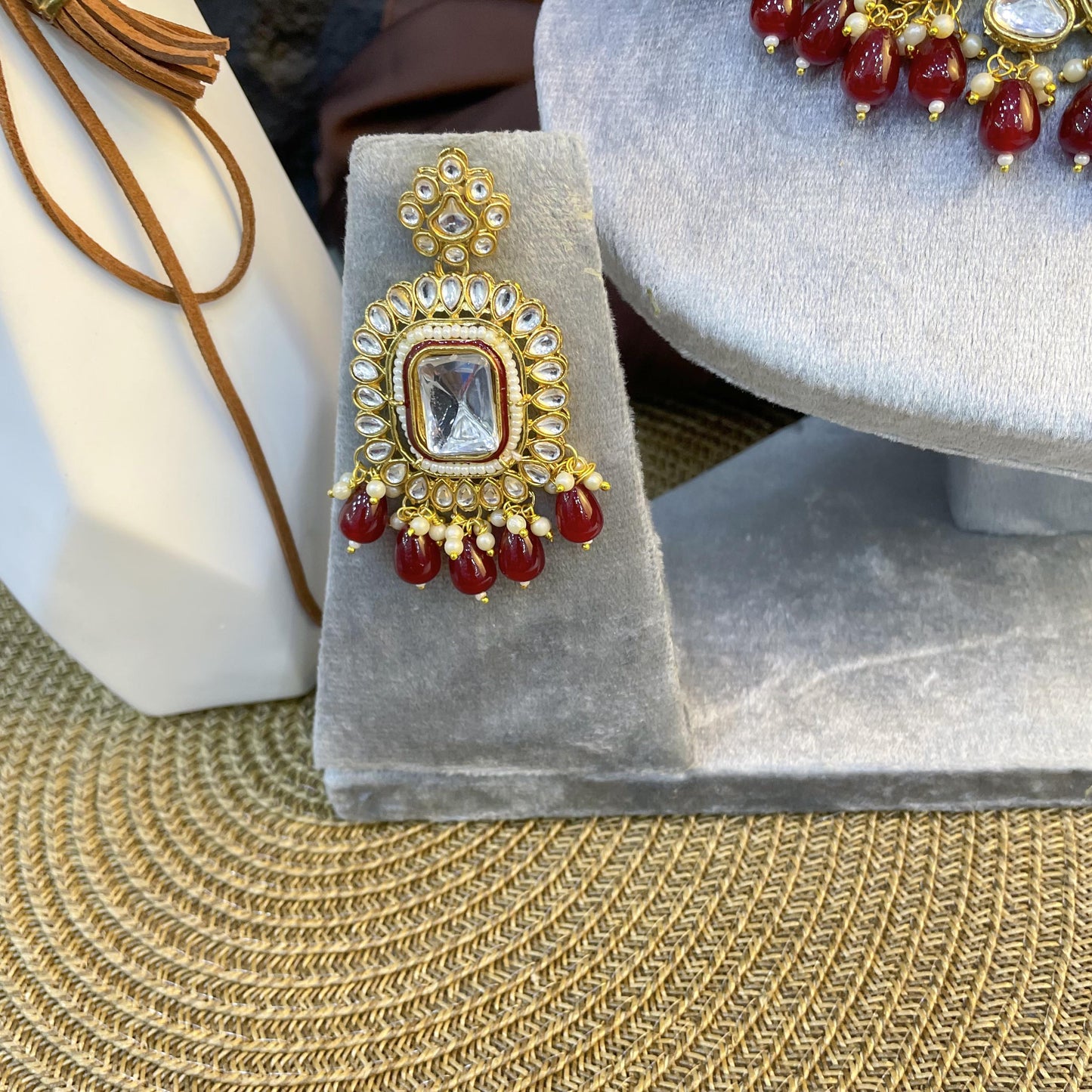 REGAL GEOMETRIC BIB KUNDAN NECKLACES