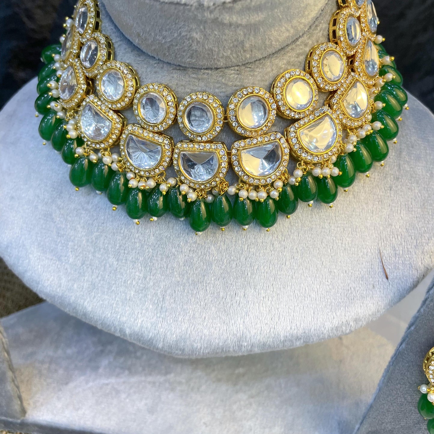 MAJESTIC CRESCENT ARC KUNDAN NECKLACES