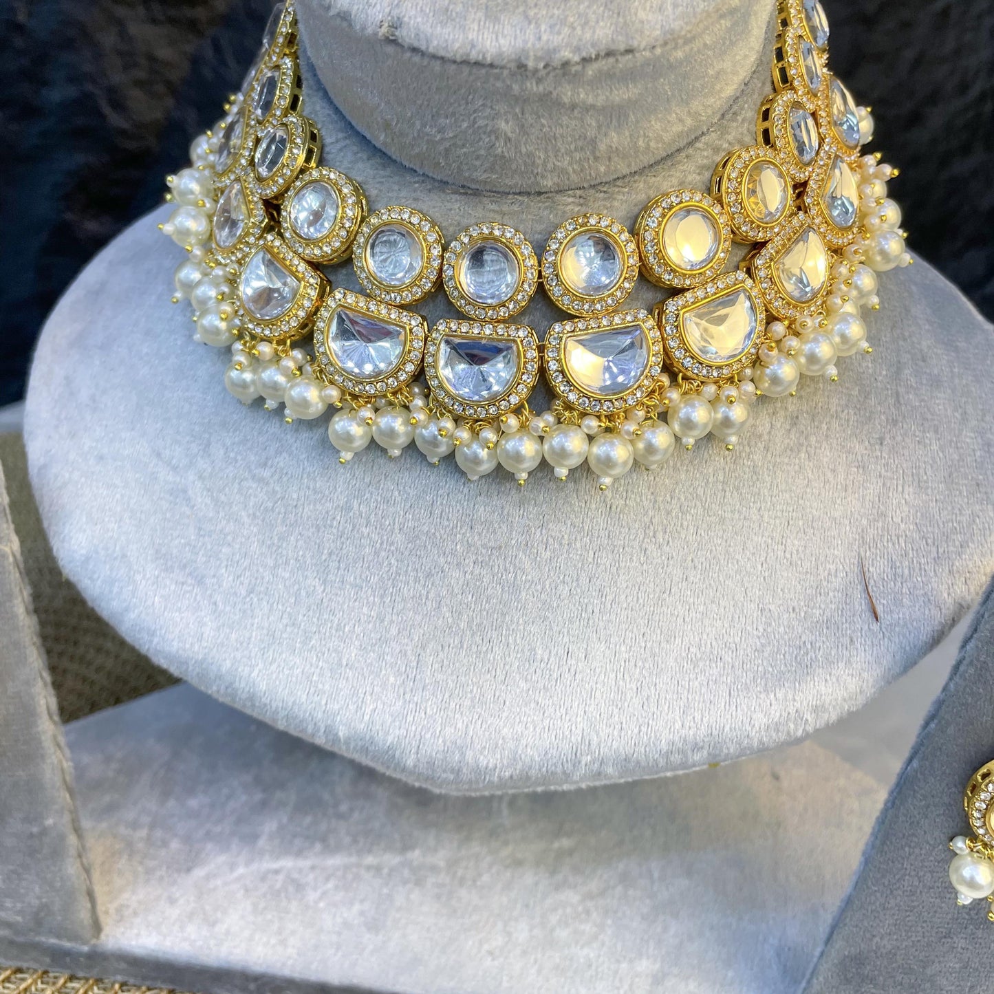 MAJESTIC CRESCENT ARC KUNDAN NECKLACES