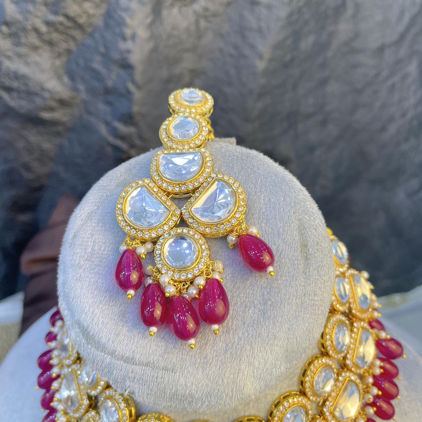 MAJESTIC CRESCENT ARC KUNDAN NECKLACES