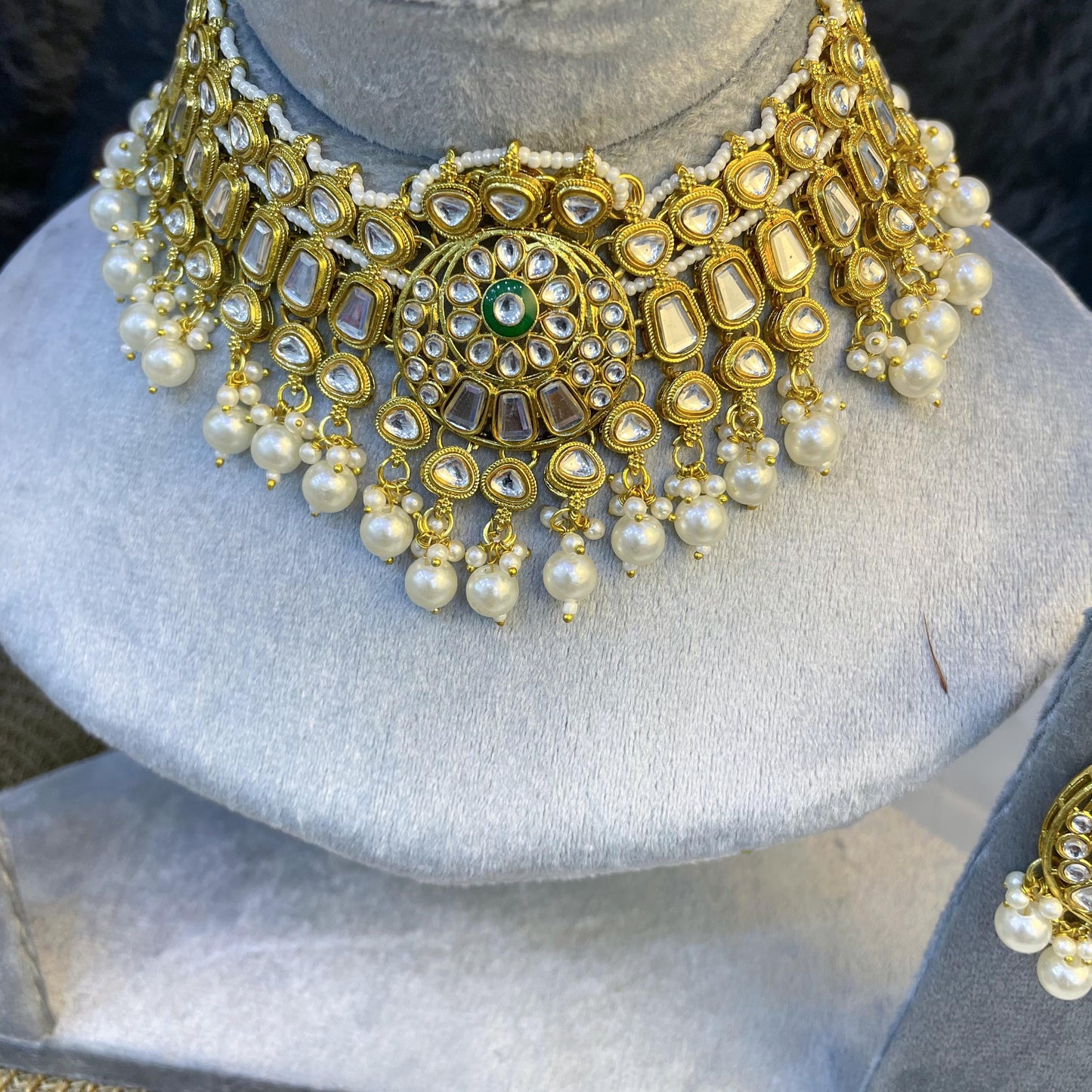 MAJESTIC CHANDBALI MEDALLION KUNDAN NECKLACES