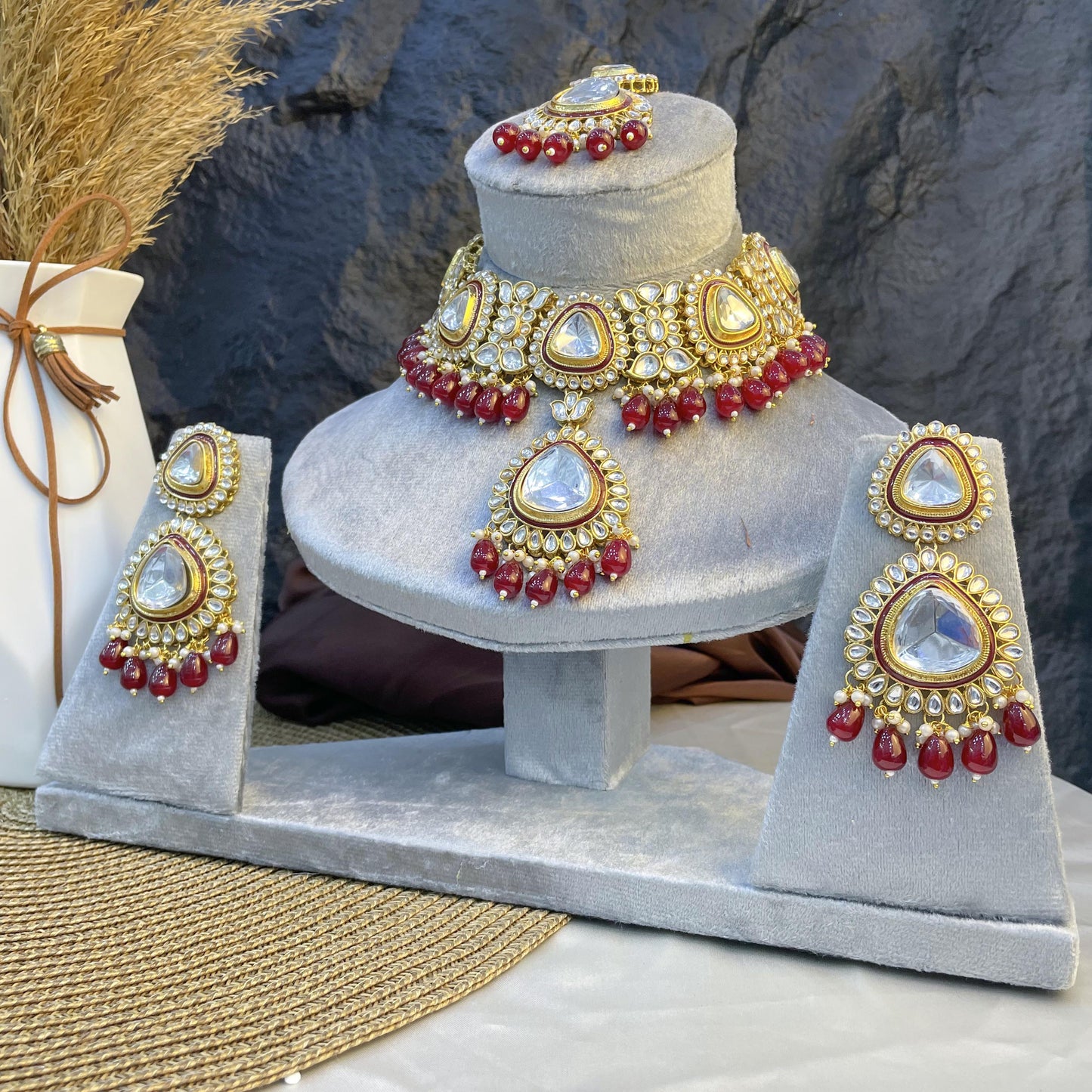 ROYAL TRI-TEARDROP STATEMENT KUNDAN NECKLACES