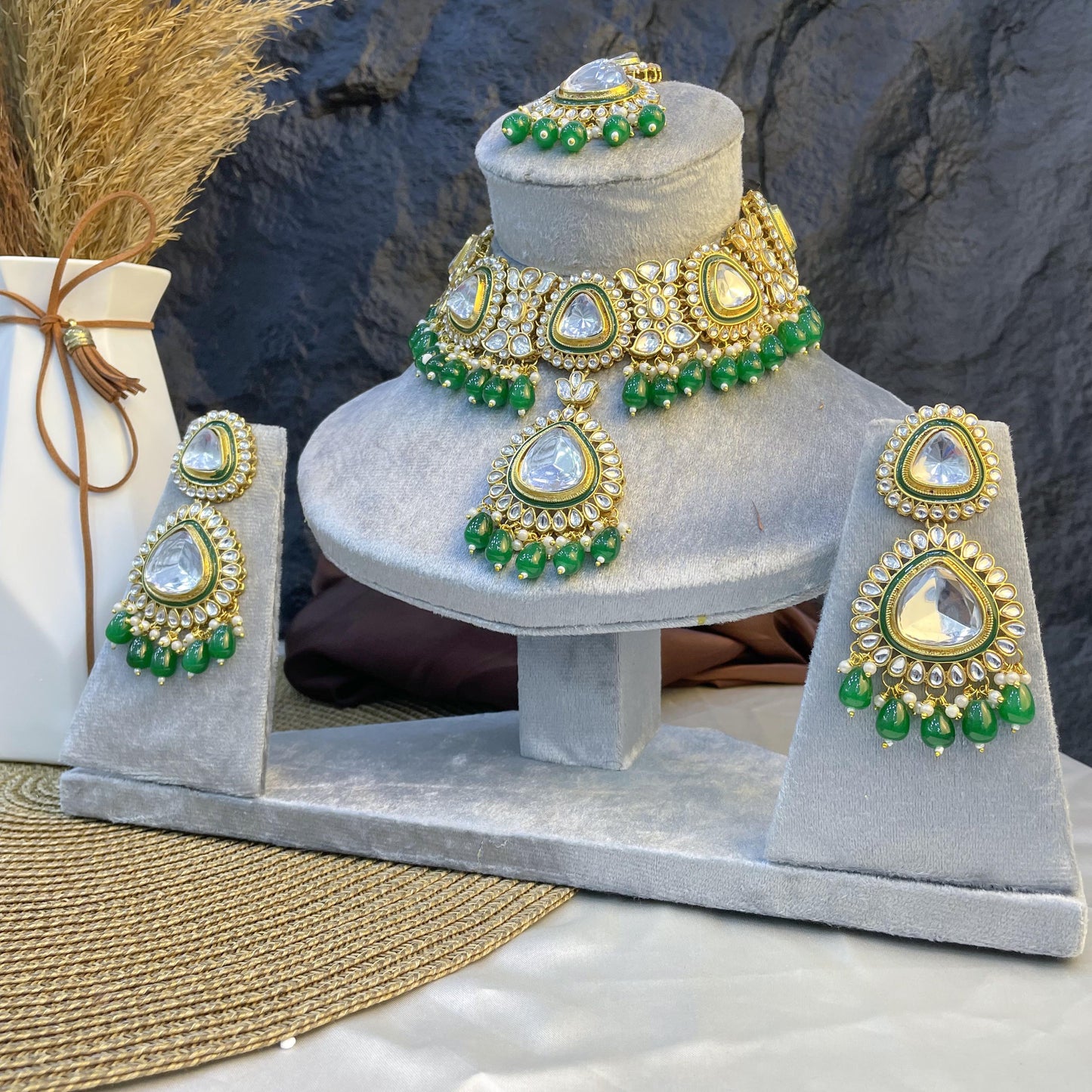 ROYAL TRI-TEARDROP STATEMENT KUNDAN NECKLACES