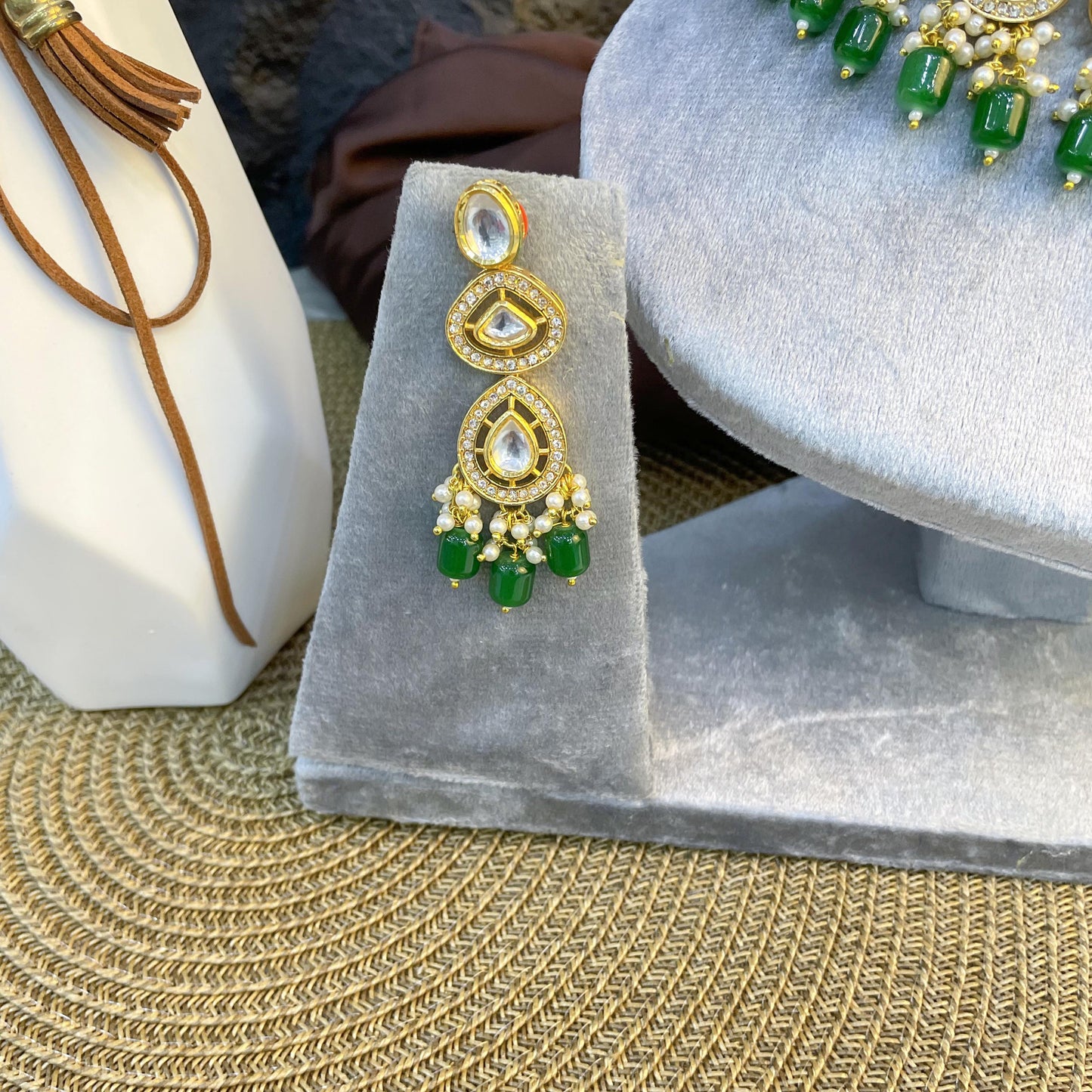 FLORENCE OVAL HALO KUNDAN NECKLACES