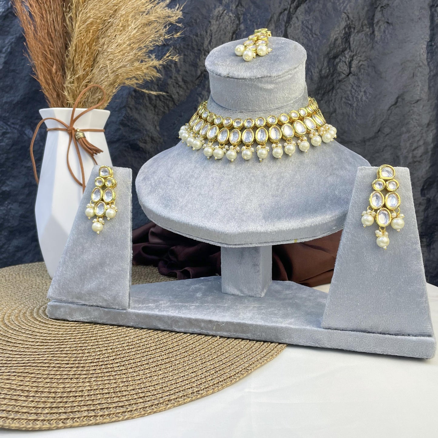 ROYAL OVAL TEARDROP KUNDAN NECKLACES