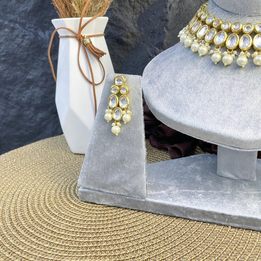 ROYAL OVAL TEARDROP KUNDAN NECKLACES