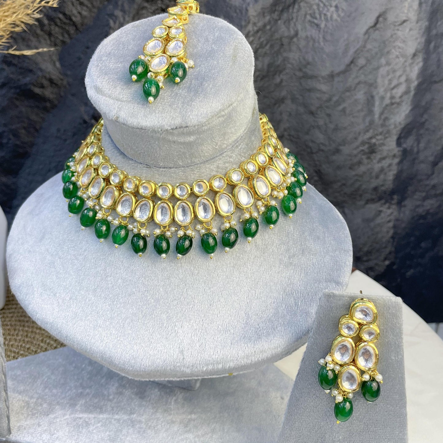 ROYAL OVAL TEARDROP KUNDAN NECKLACES