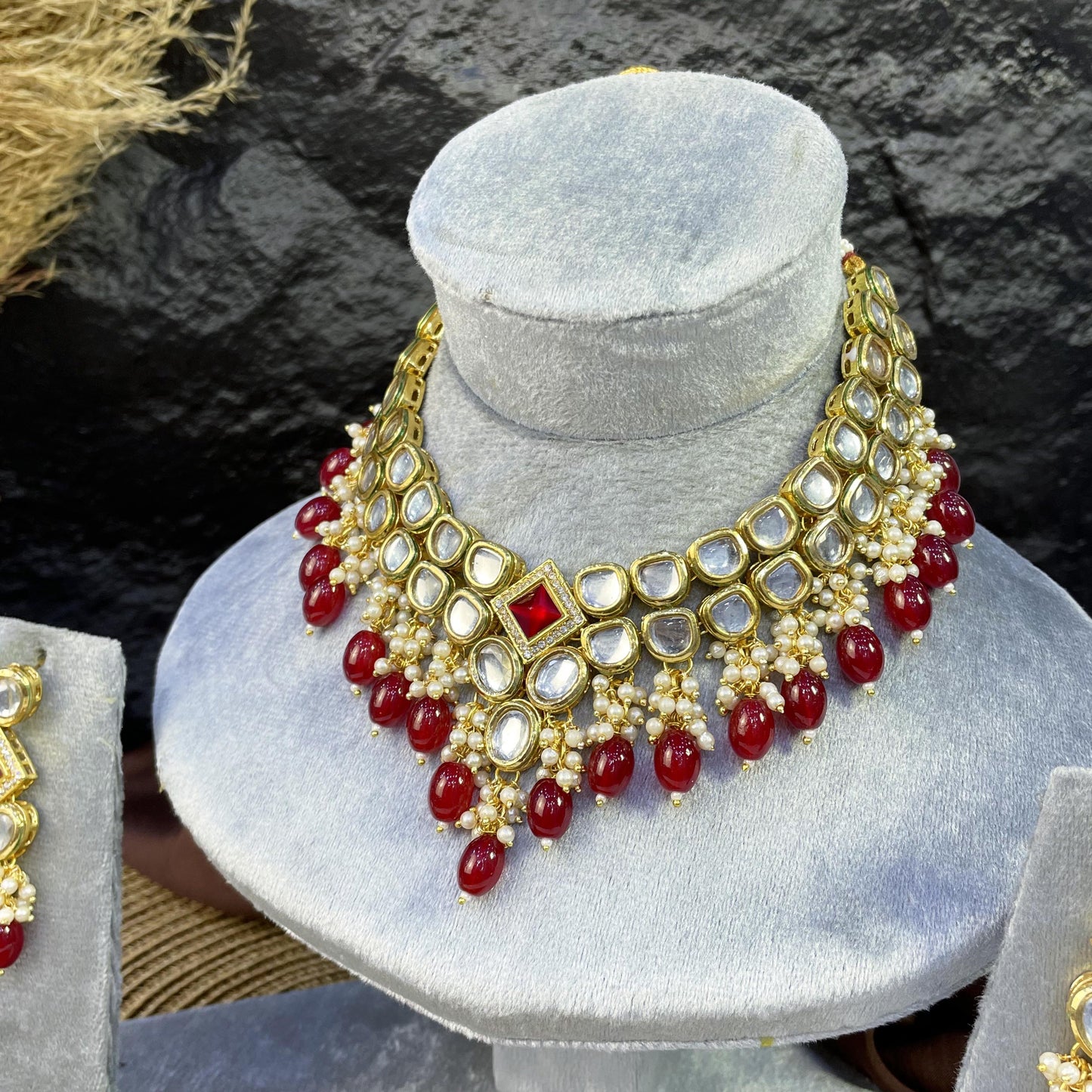 V-SHAPED MAJESTY MEDALLION KUNDAN NECKLACES