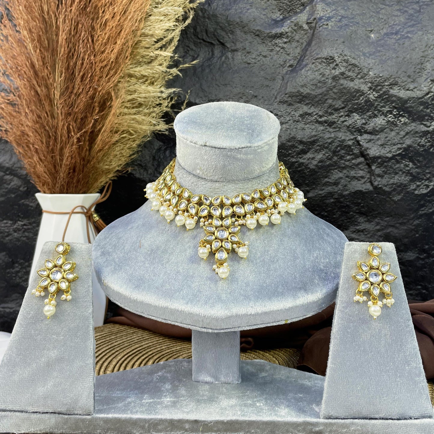 ETHEREAL STARBURST BLOOM KUNDAN NECKLACES