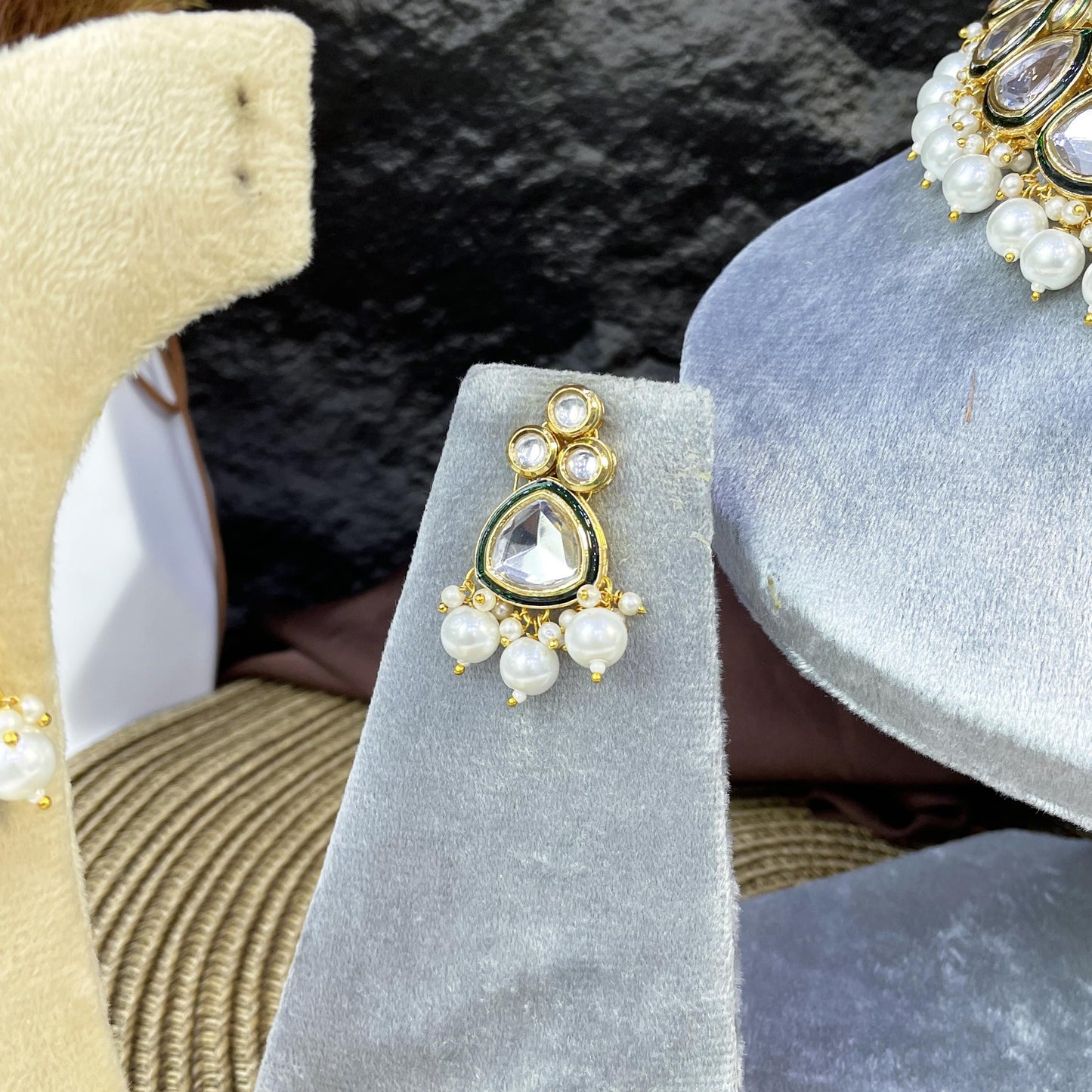 MAJESTIC TEARDROP MEENAKARI KUNDAN NECKLACES