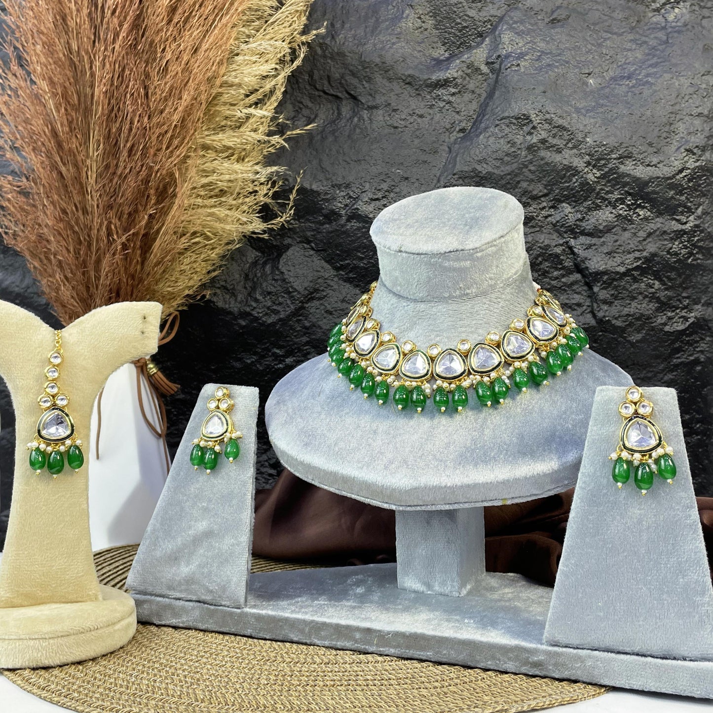 MAJESTIC TEARDROP MEENAKARI KUNDAN NECKLACES