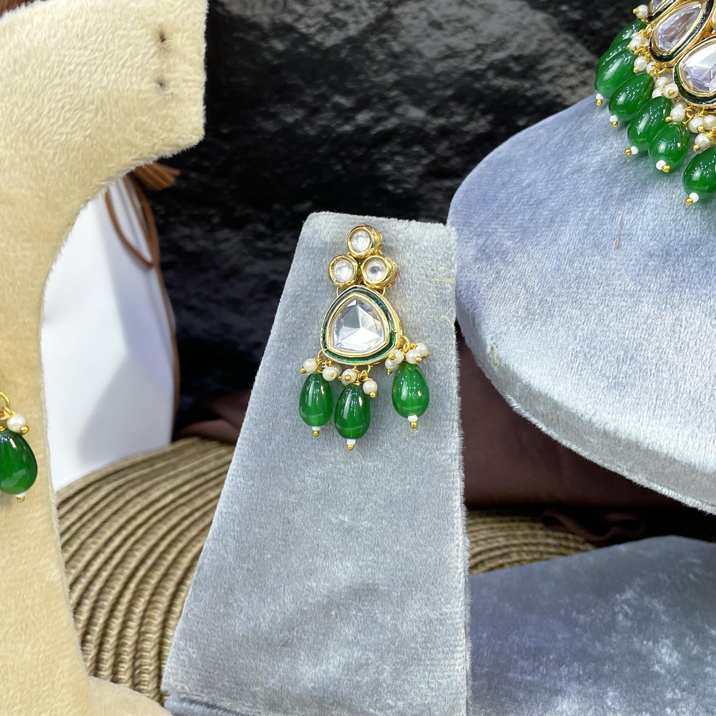 MAJESTIC TEARDROP MEENAKARI KUNDAN NECKLACES