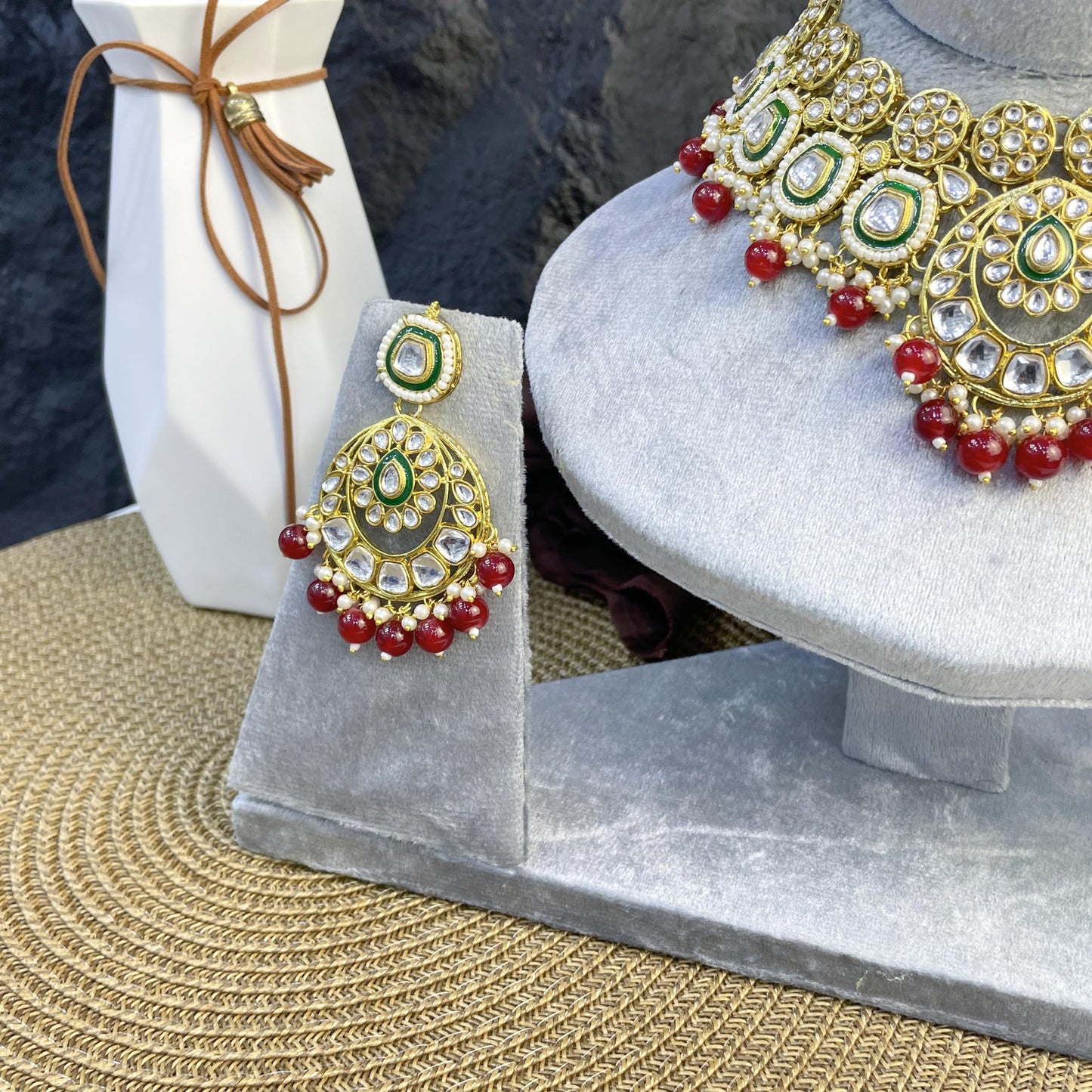 MAJESTIC CHANDBALI ARC KUNDAN NECKLACES