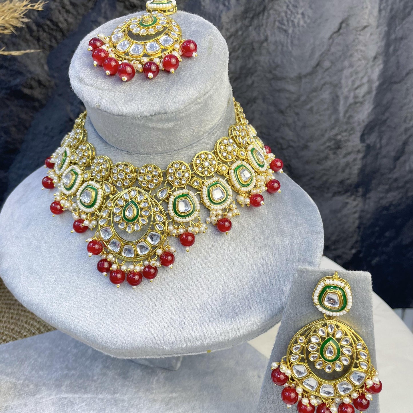 MAJESTIC CHANDBALI ARC KUNDAN NECKLACES