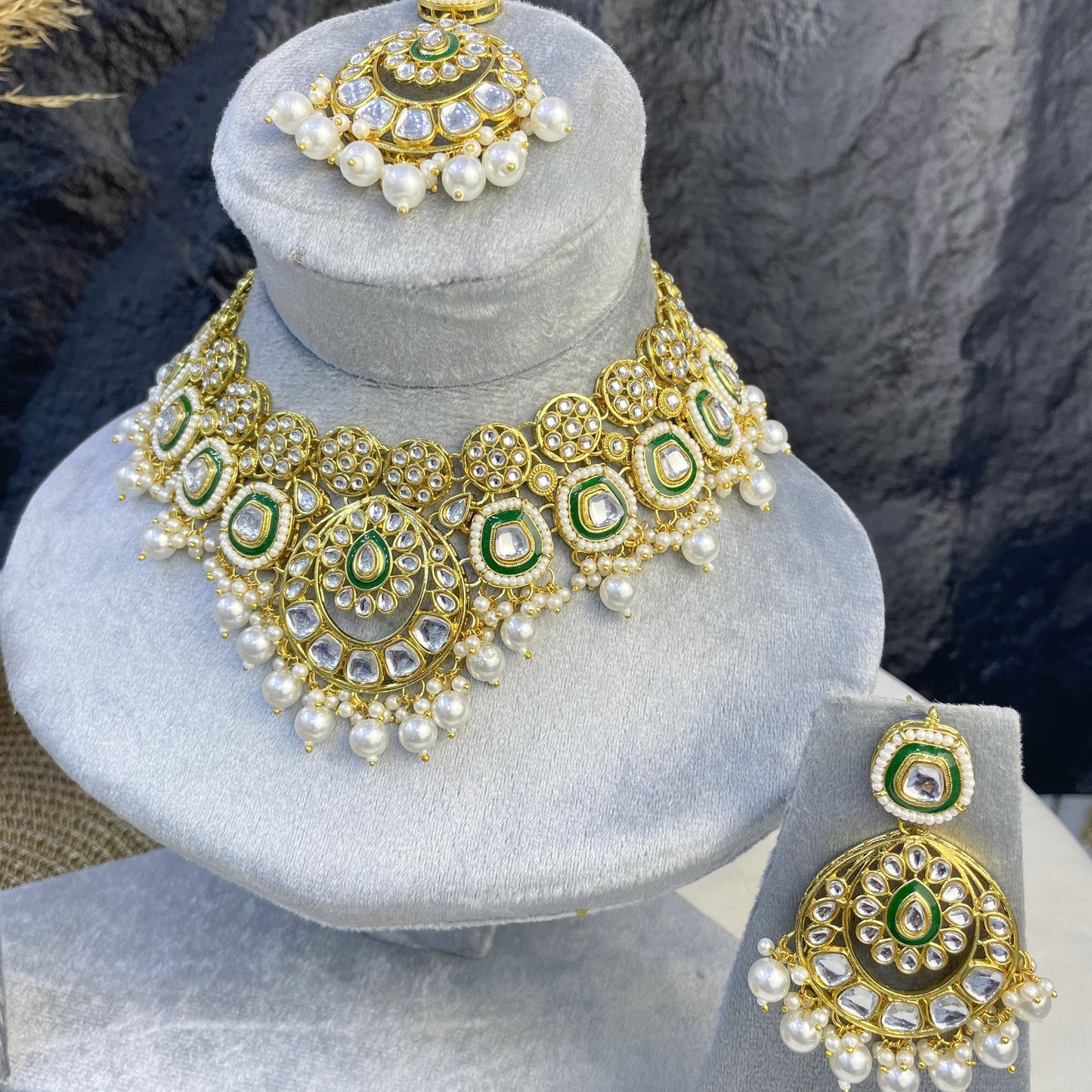 MAJESTIC CHANDBALI ARC KUNDAN NECKLACES