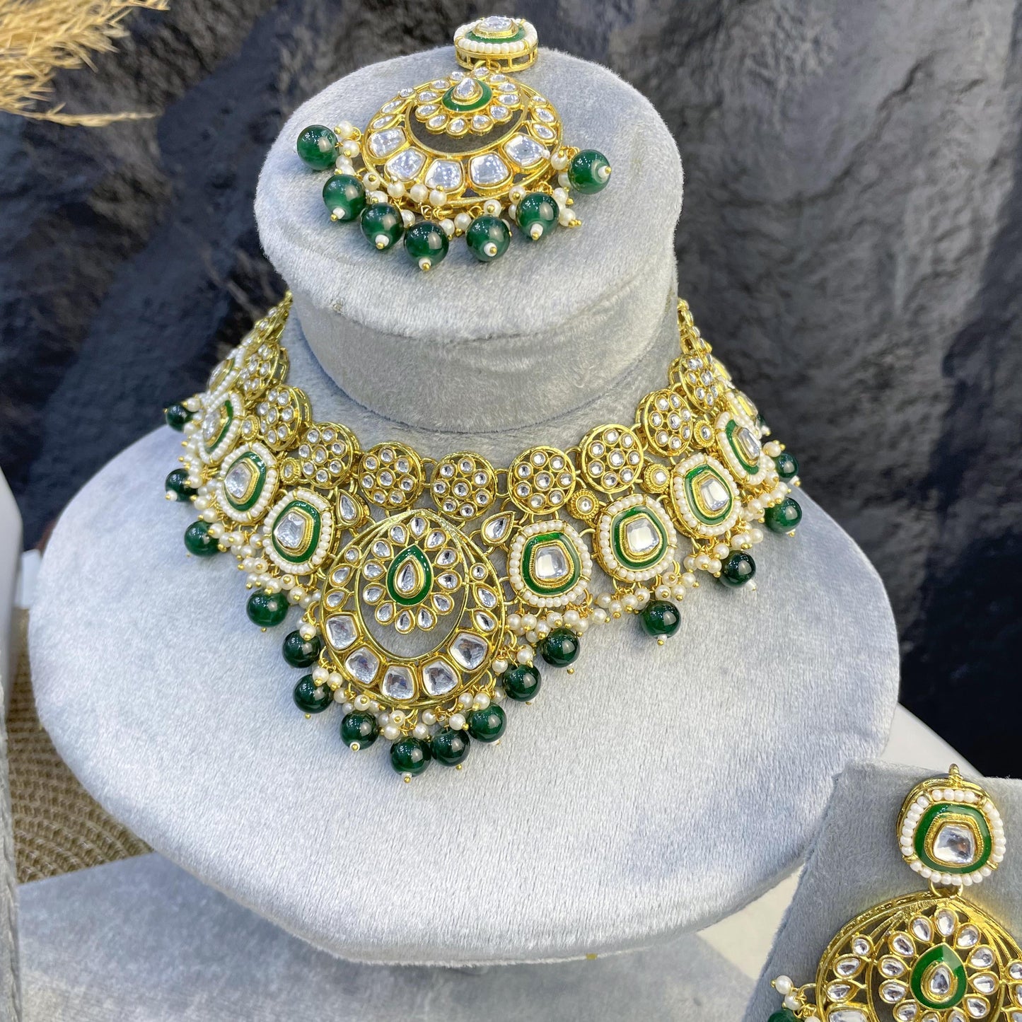 MAJESTIC CHANDBALI ARC KUNDAN NECKLACES