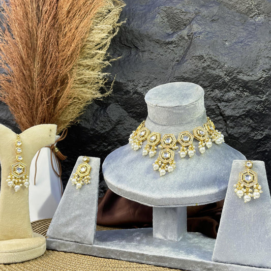 HEXAGONAL HALO GEOMETRIC KUNDAN NECKLACES