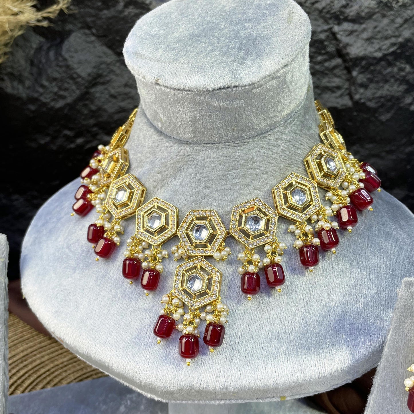 HEXAGONAL HALO GEOMETRIC KUNDAN NECKLACES