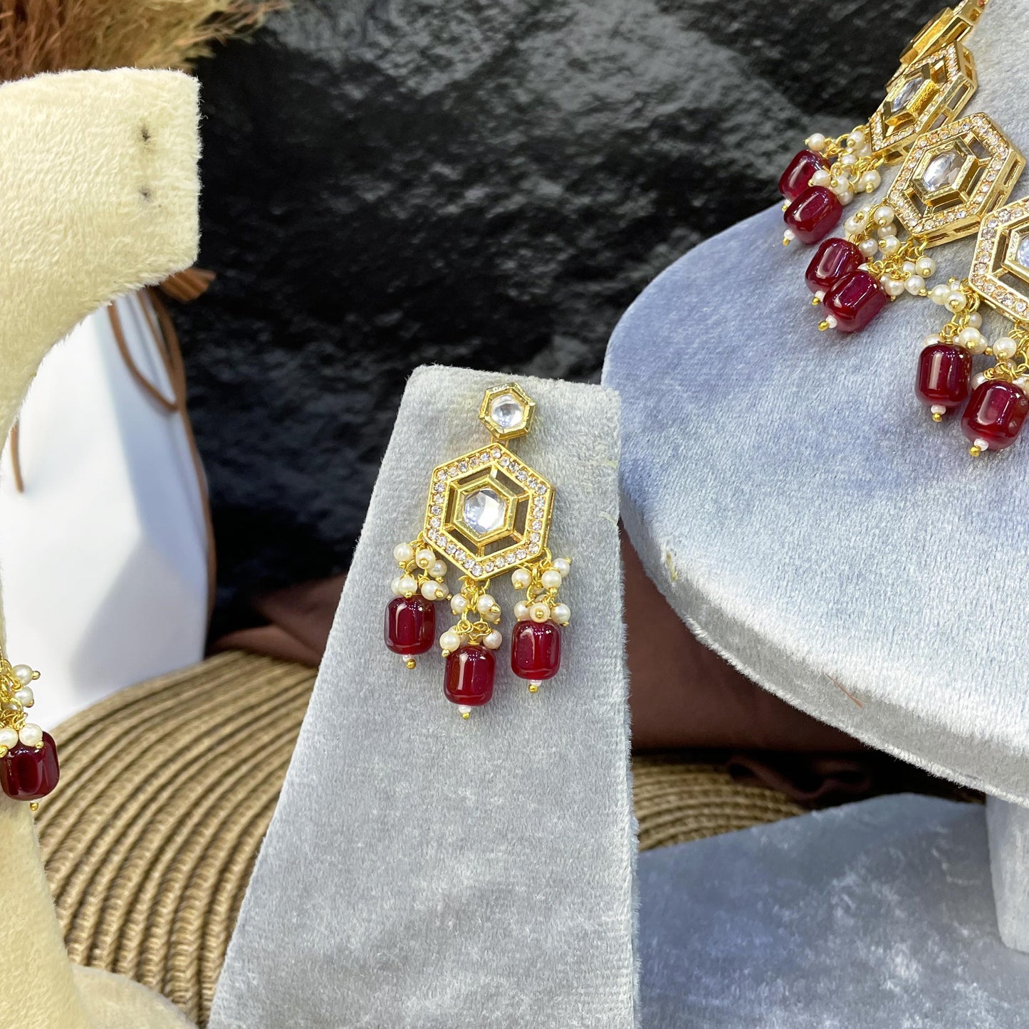 HEXAGONAL HALO GEOMETRIC KUNDAN NECKLACES
