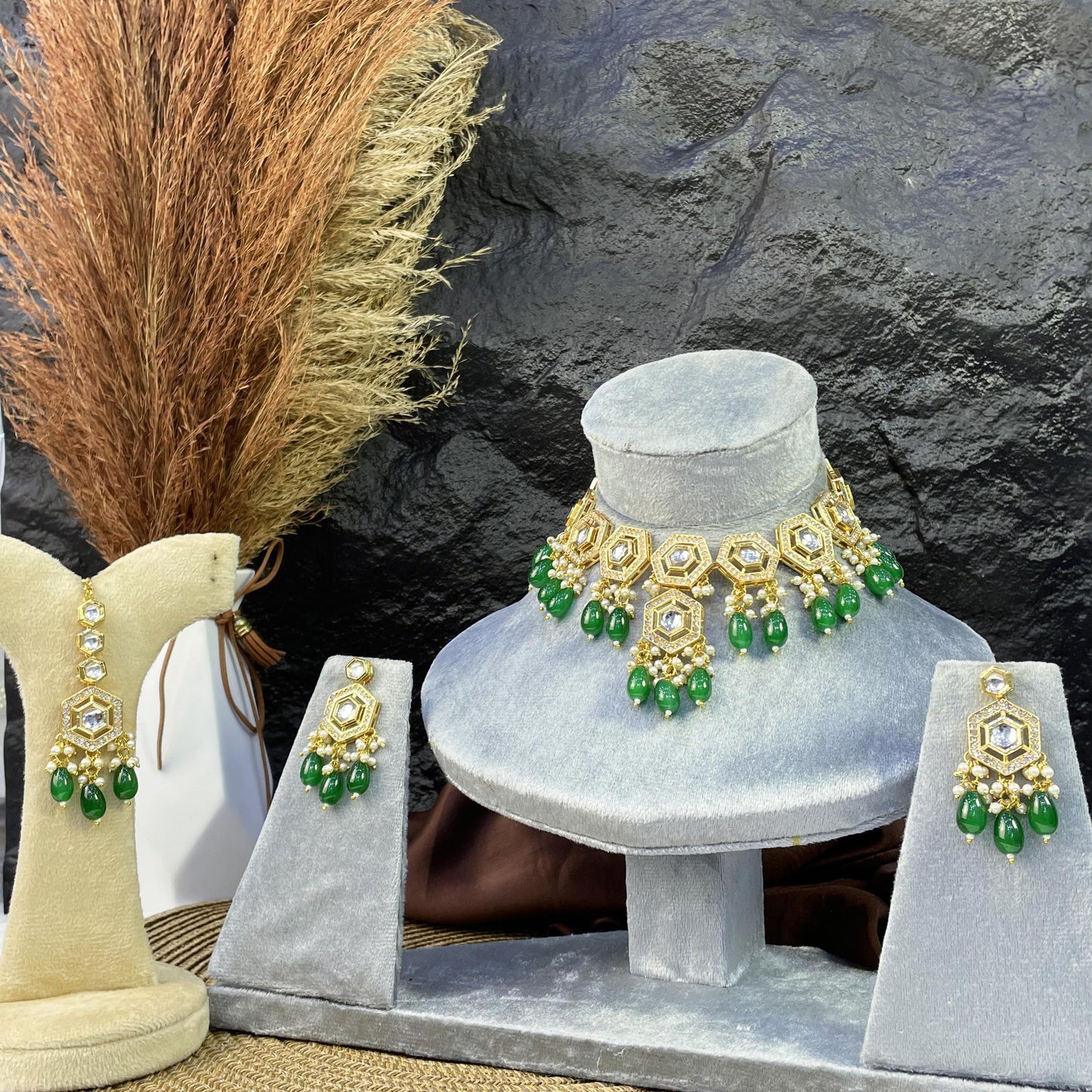 HEXAGONAL HALO GEOMETRIC KUNDAN NECKLACES